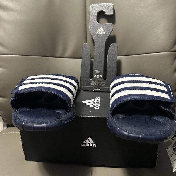 Sandals_&_Flip_Flops